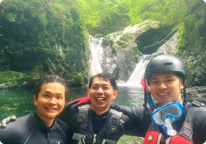 働くも、遊ぶも、全力。