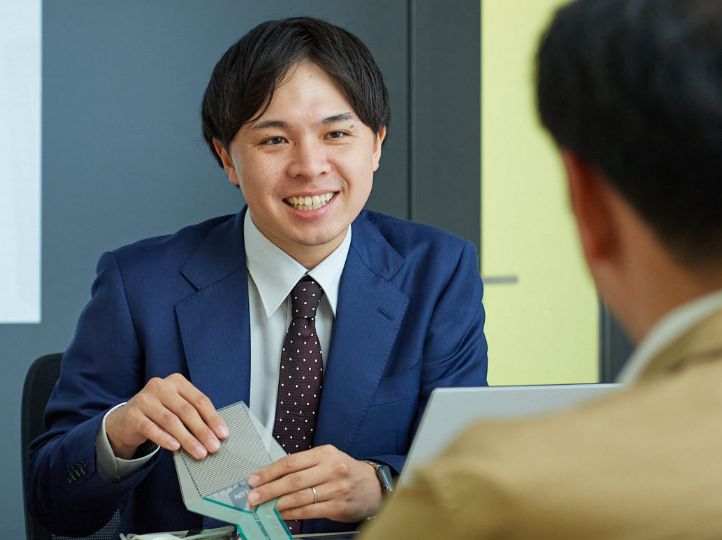 単なるモノ売りでなく、答えを一緒に探していく。 | F.M. 2024年 中途入社